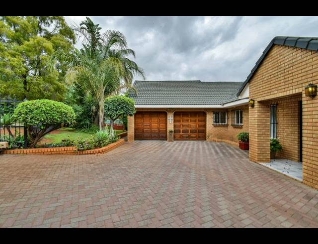 4 BEDROOM HOUSE FOR SALE IN WONDERBOOM